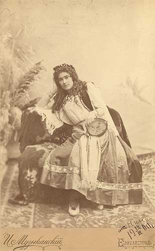 tutk108.jpg (18748 bytes)