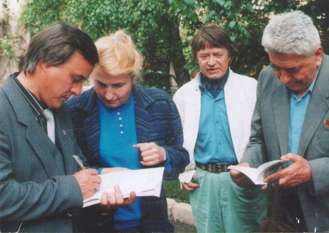 fp07.jpg (79658 bytes)