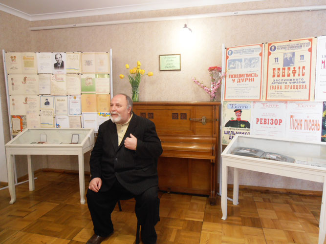 kar1508.jpg (70396 bytes)